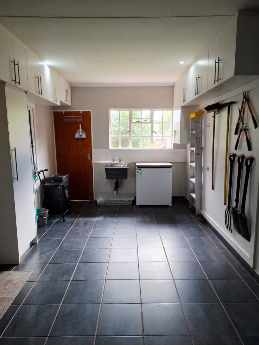 3 Bedroom Property for Sale in Langenhovenpark Free State